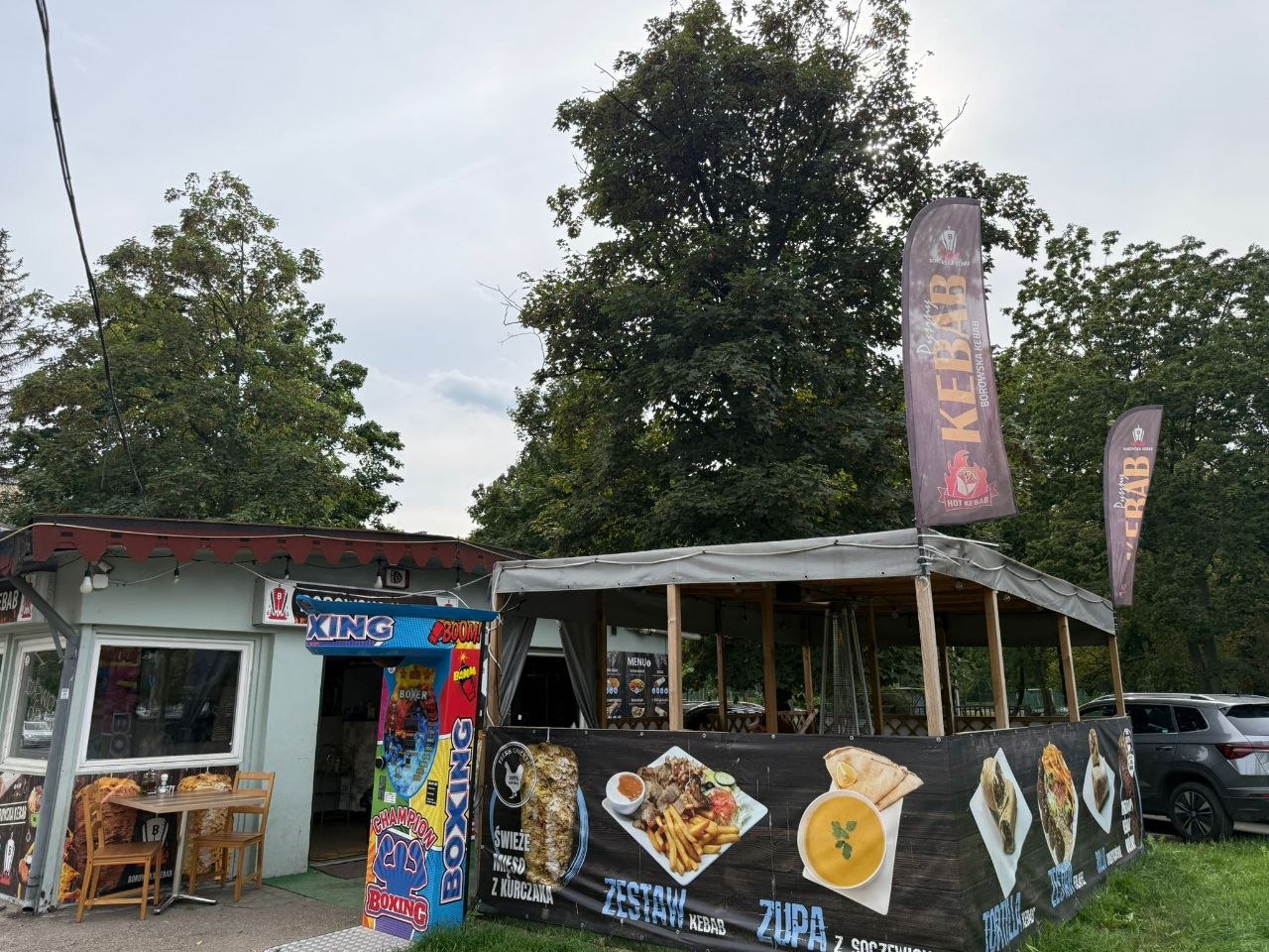 Strefa wypoczynku w Borowska Kebab